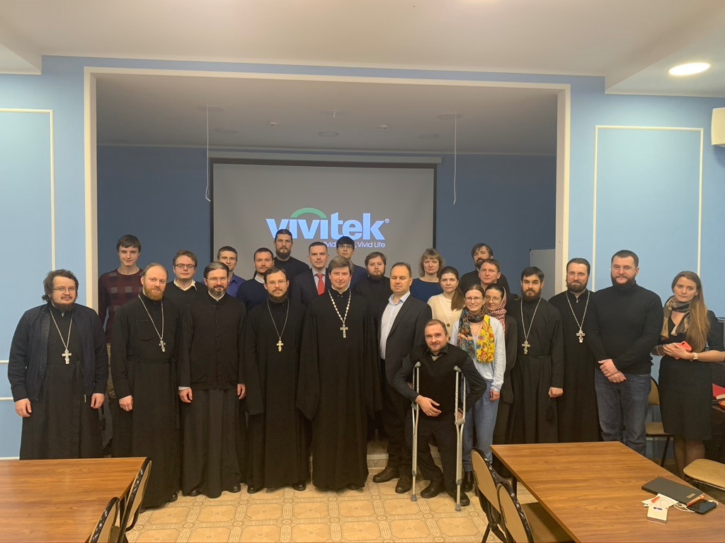 Священник Илья Письменюк принял участие в собрании ответственных за молодежное служение