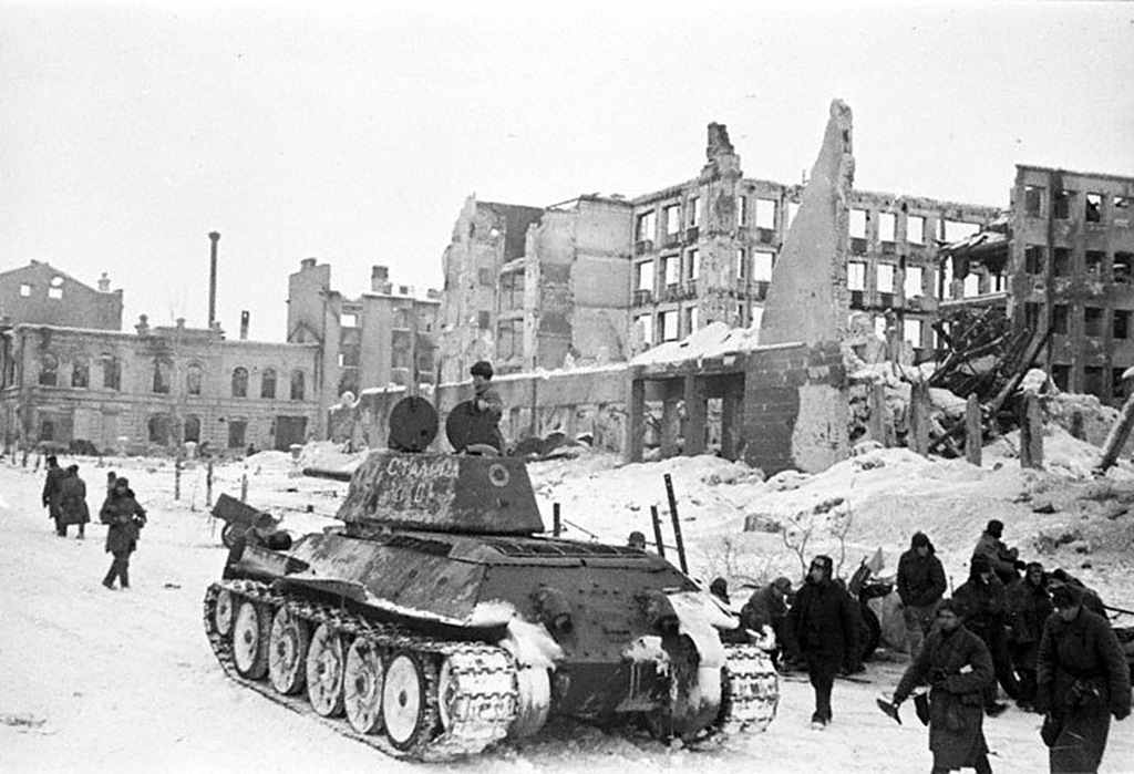 «..Немцы прозвали нас «красными юнкерами»: Курсантские полки Сталинграда: вечная молодость подвига.
